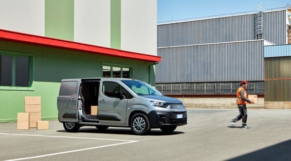 Fiat doblo 2022 2 - nouveau e-doblò de chez fiat professional : tout ce que vous devez savoir sur cet utilitaire polyvalent et moderne