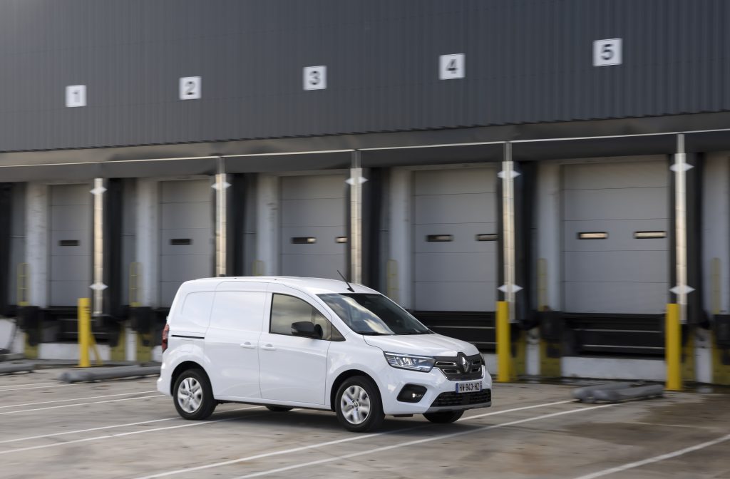 2022 nouveau renault kangoo van e tech electric 1 - les renault kangoo van e-tech electric et master e-tech electric 52 kwh : en route vers le tout électrique