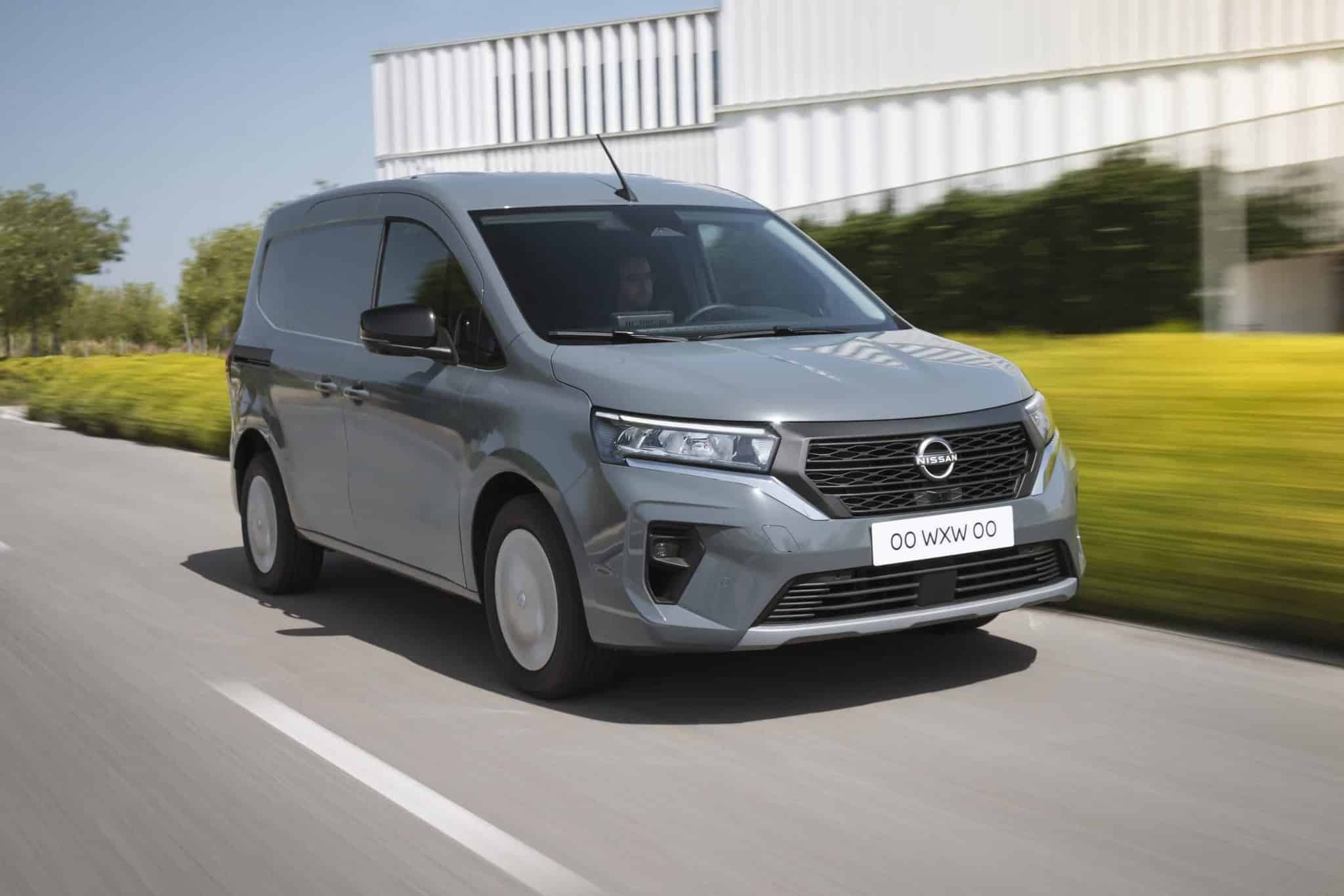 Townstar petrol van dynamic 07 scaled - zoom sur le townstar : le nouvel utilitaire badgé nissan