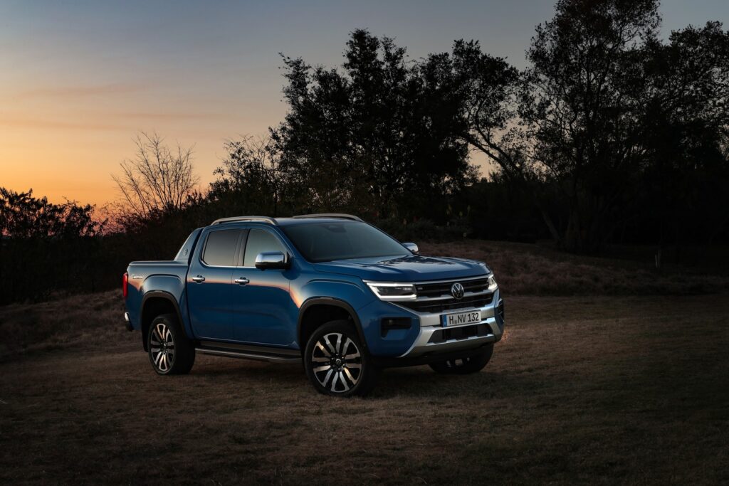 Vw amarok 1 - dossier véhicules utilitaires : le pick-up, véritable alternative au fourgon ou fausse bonne idée ?