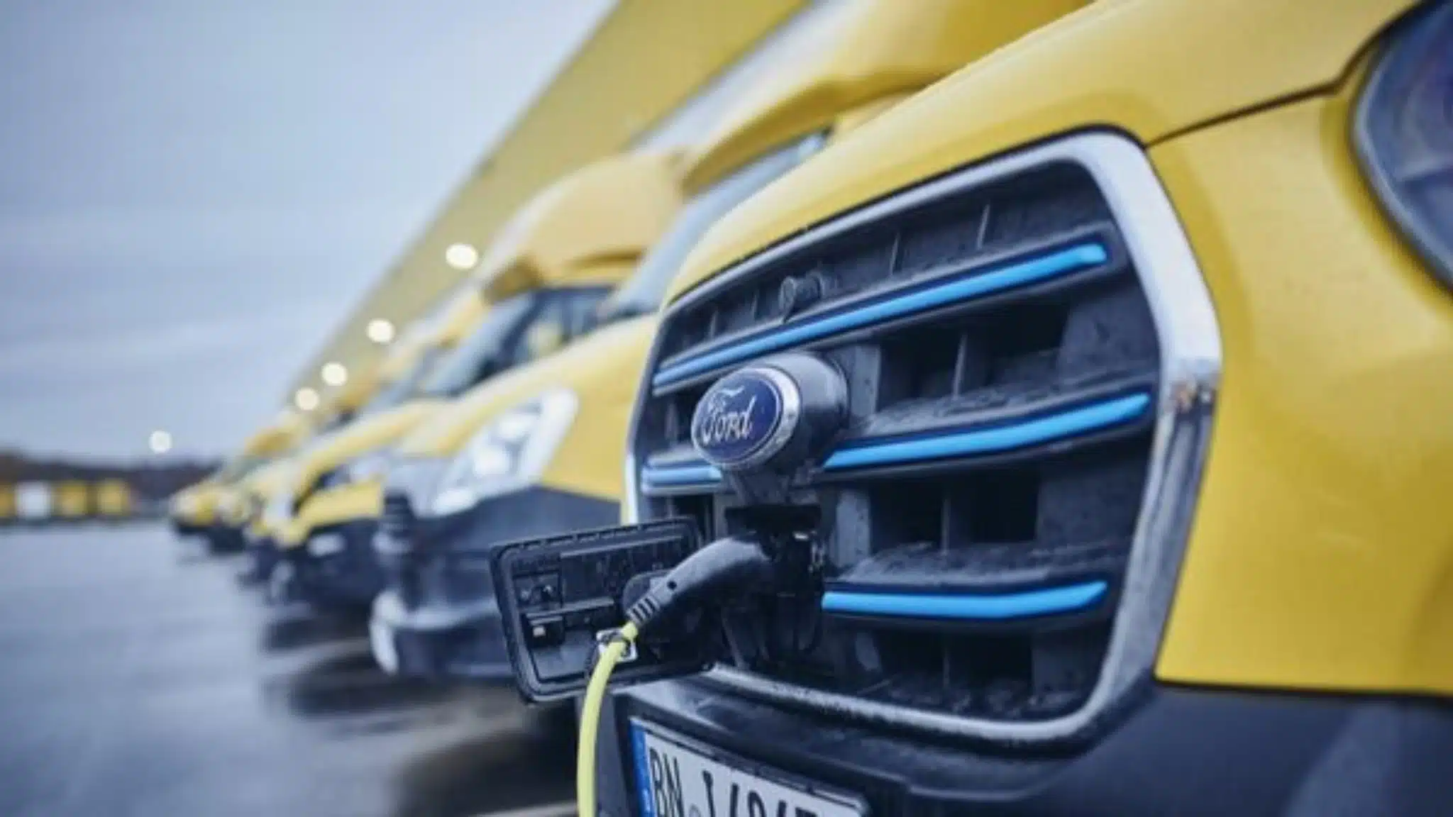 Un pas de plus vers le tout électrique pour deutsche post dhl group, avec 2000 ford e-transit !
