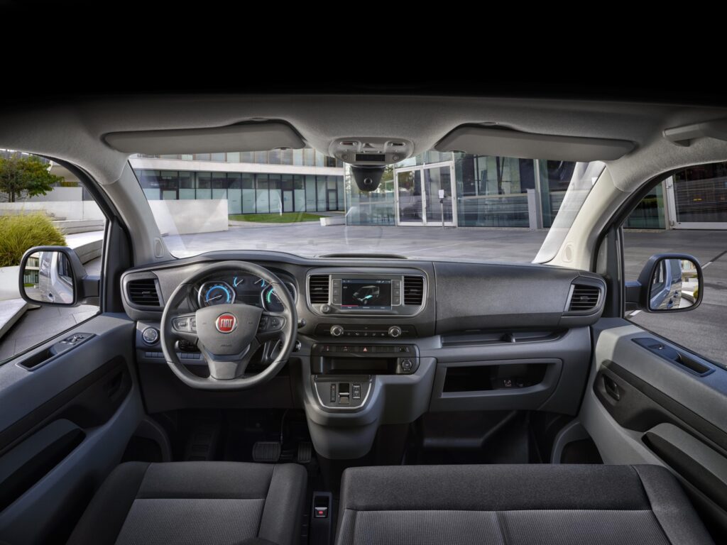 11 scudo carlike comfort - « l’art du pain et de l’électrique » au volant de nouveau e-scudo fiat professional 