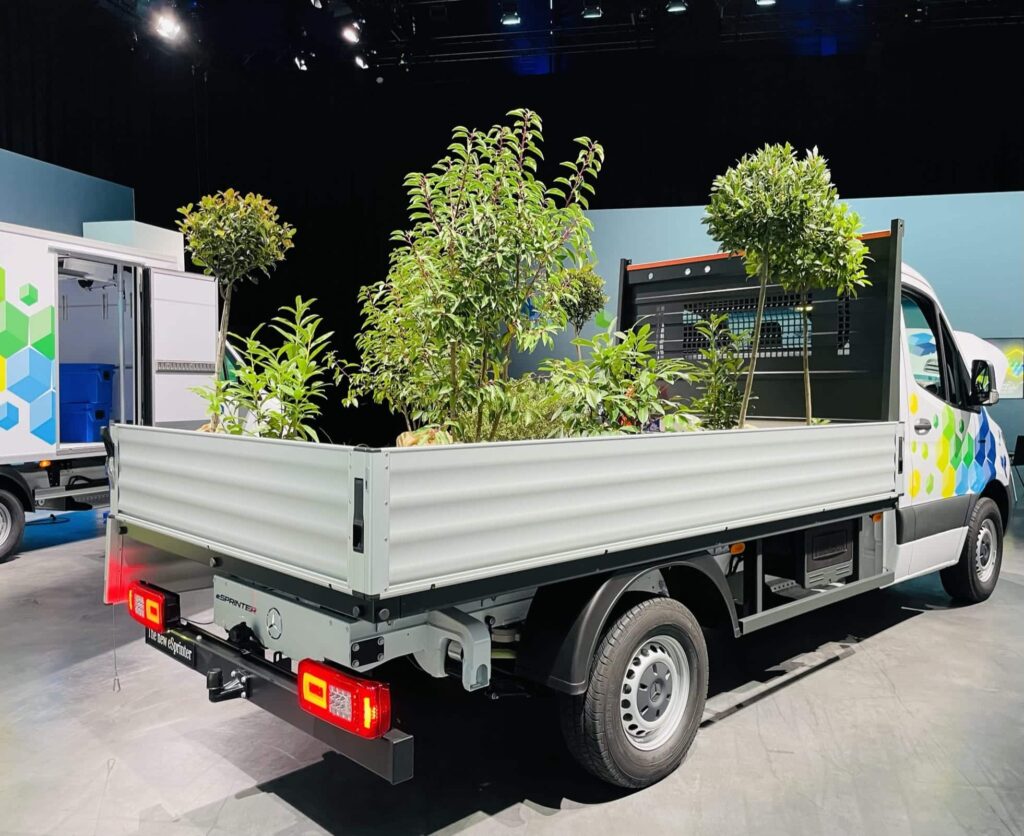 Mercedes esprinter embargo 8fev2023 12 - le nouveau mercedes-benz esprinter : sur-mesure et sous toutes les coutures !