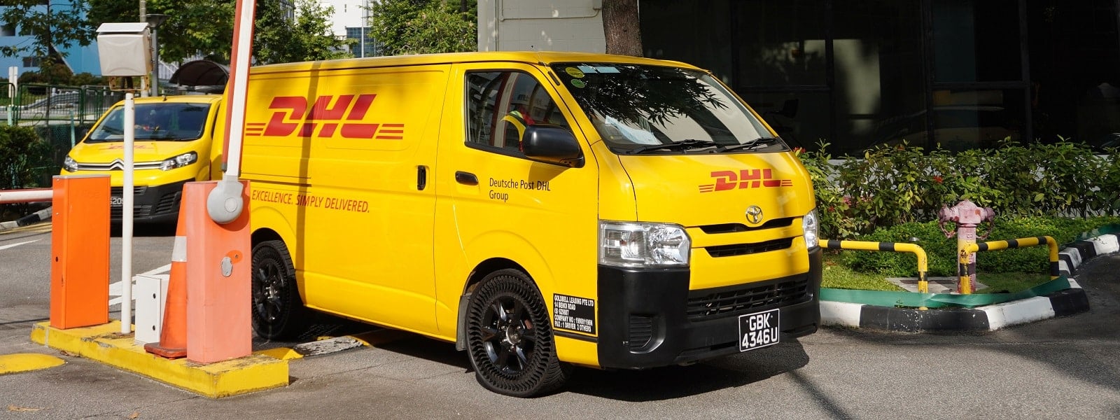 Michelin et dhl express : un partenariat pour tester les pneus increvables uptis !