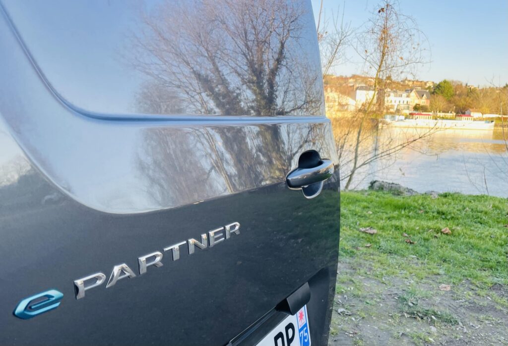 Essai peugeot e partner 10 - essai peugeot e-partner 100% électrique : sur le devant de la seine !