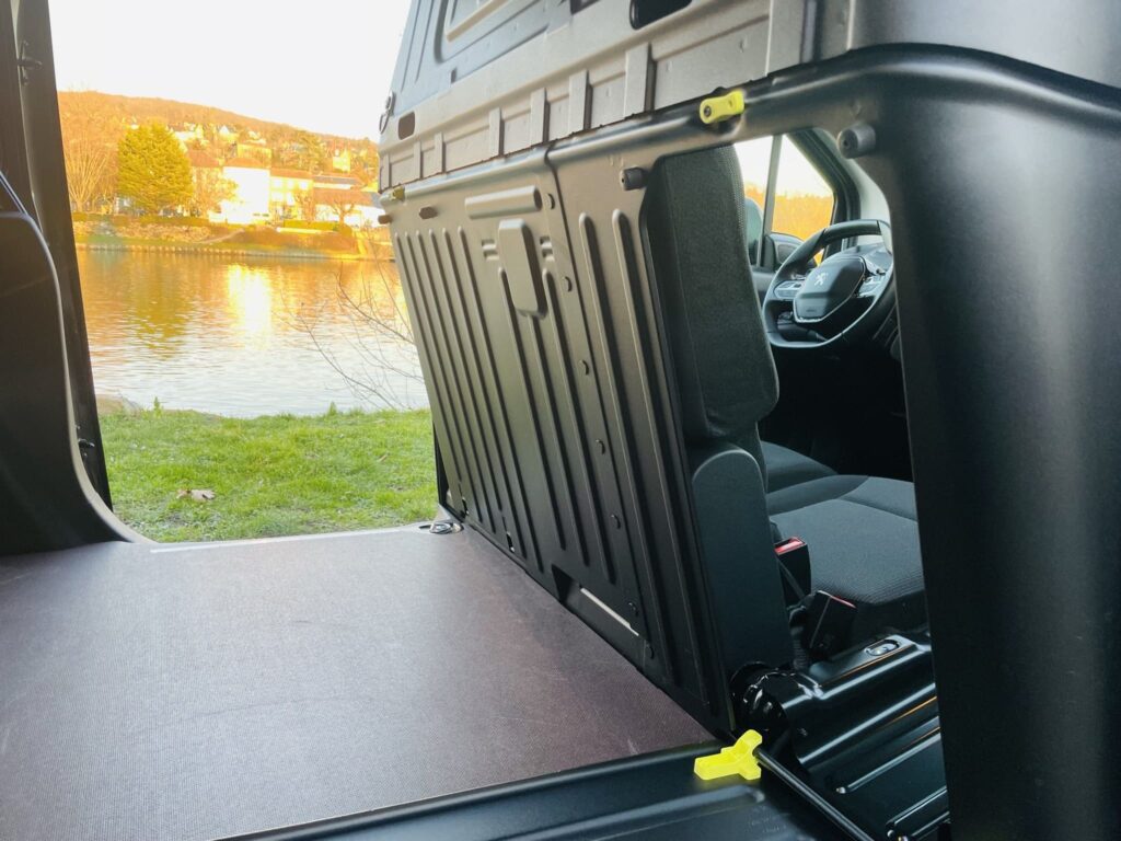 Essai peugeot e partner 29 - essai peugeot e-partner 100% électrique : sur le devant de la seine !