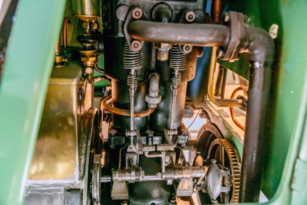 Daimler 1899 5 - leçon d’histoire : l’utilitaire daimler de 1899 au musée de stuttgart