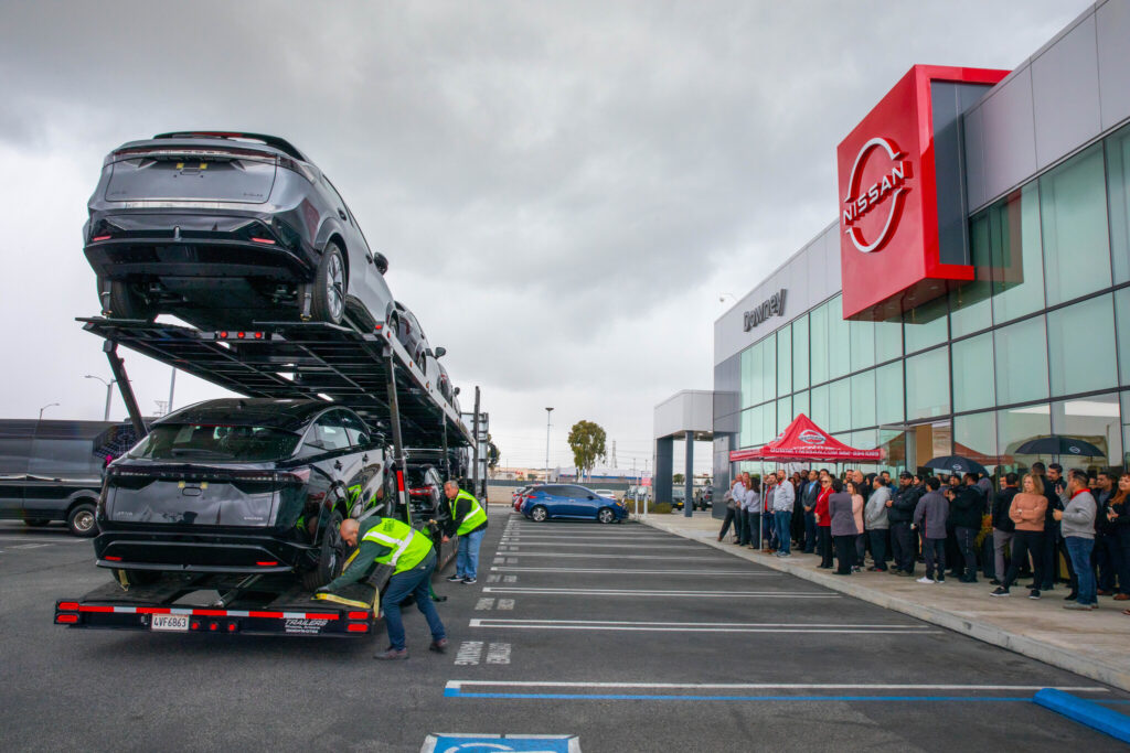 Q2a9825 - nissan s’essaye à la livraison 100% électrique en concessions