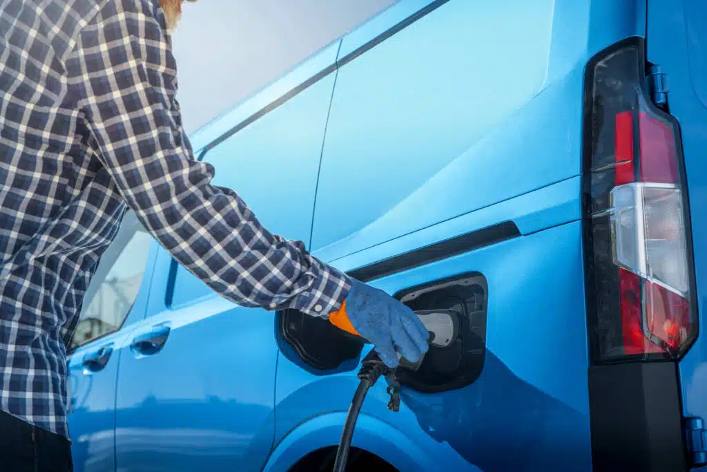 2023 ford e transit courier 04 - rendez-vous avec le nouveau ford e-transit courier 100% électrique!