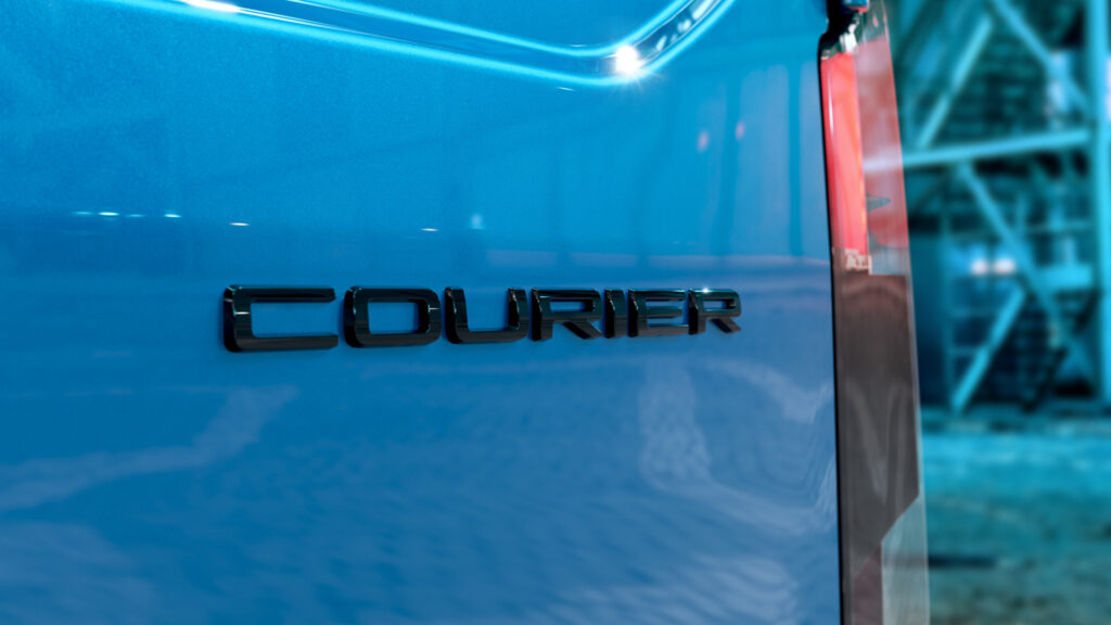 2023 ford e transit courier exterior 03 - place au nouveau ford e-transit courier 100% électrique!