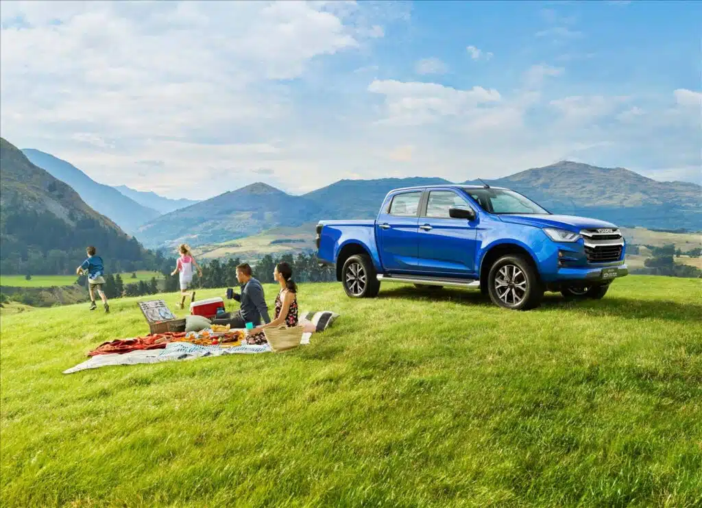 Medium 2301 new lookisuzud maxtobeunveiledatcommercialvehicleshow - isuzu : des évolutions cosmétiques pour son pick-up d-max