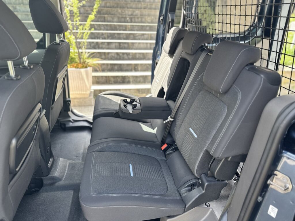 Ford transit connect 22 1 - essai ford transit connect kombi van : l'hyper polyvalent!