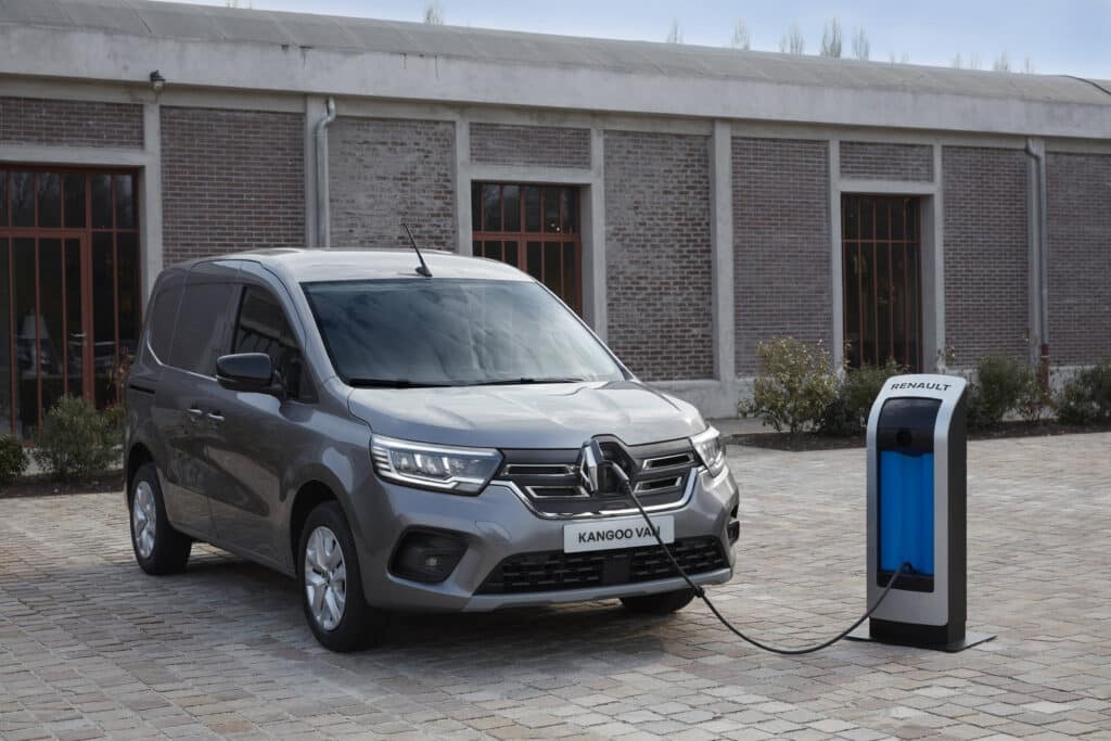 2021 nouveau renault kangoo van e tech electrique essais presse 1 - renault kangoo : le plus vendu en électrique depuis 2011!