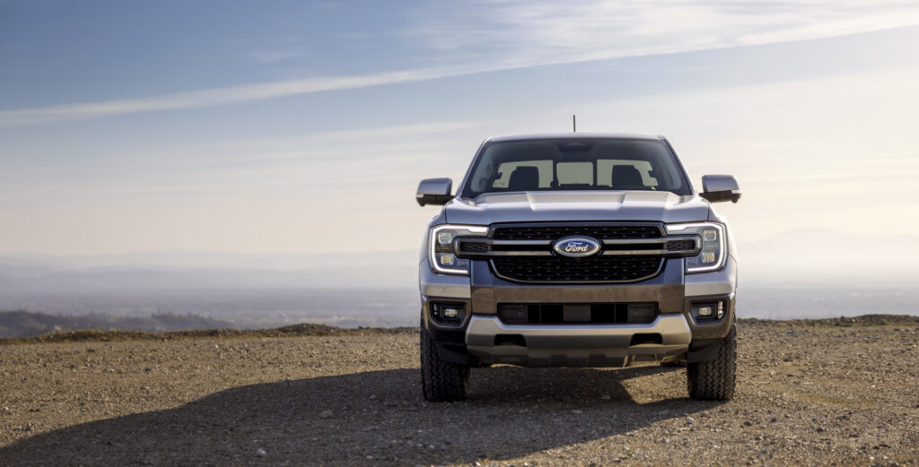 All new ford ranger lariat 02 - quand le ford ranger reçoit les honneurs au féminin !