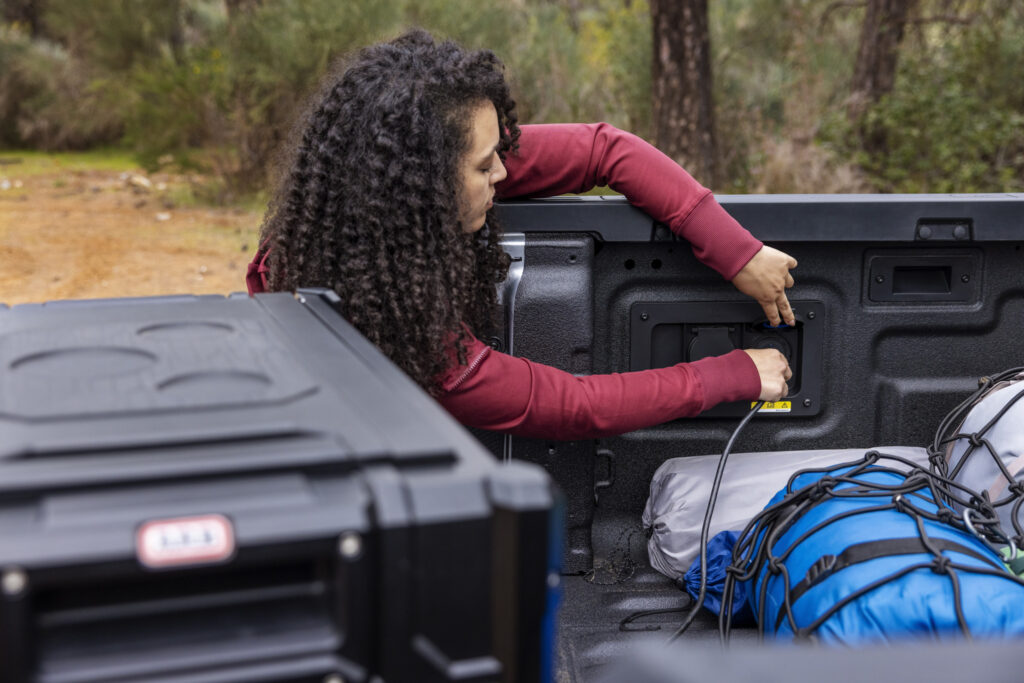 All new ford ranger lariat 16 power in the bed - quand le ford ranger reçoit les honneurs au féminin !