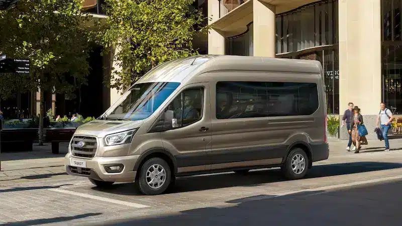 Ford transit minicar - guide complet du grand fourgon ford transit