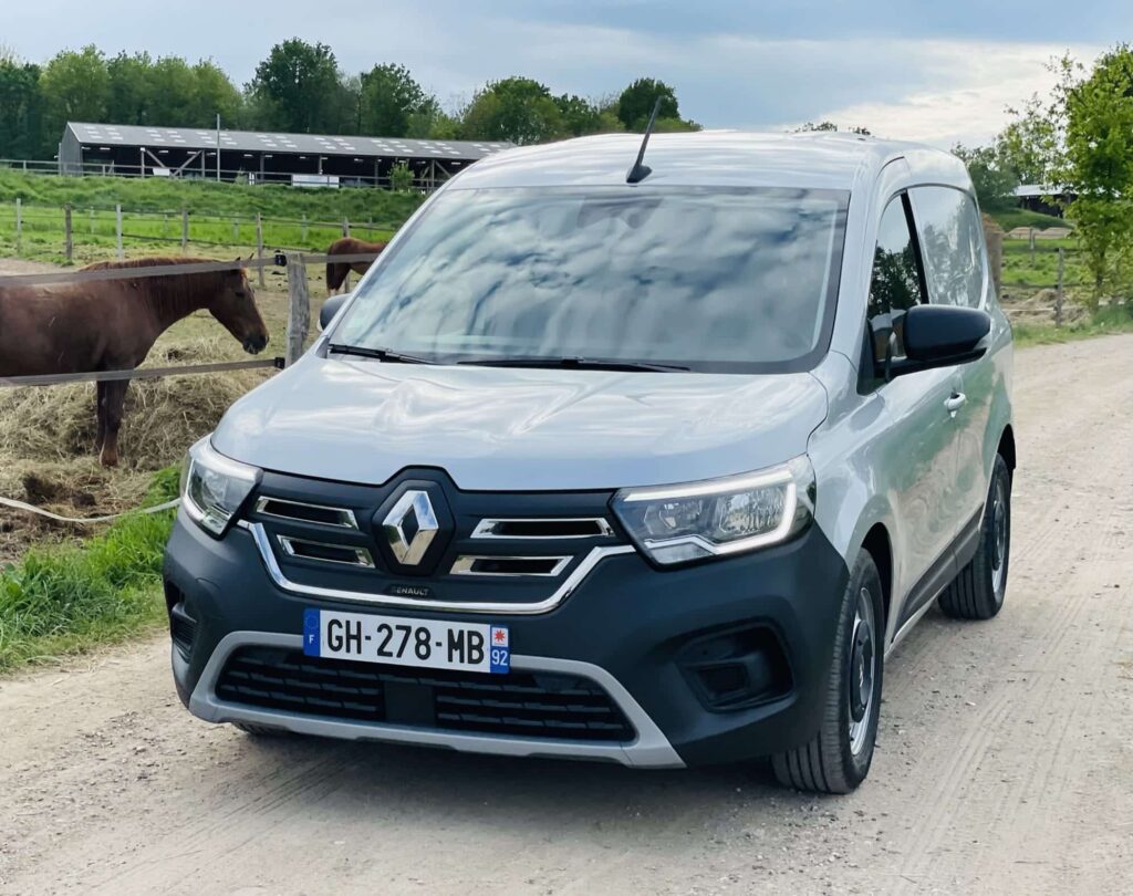 Kangoo van etech ev 11 1 - essai renault kangoo van e-tech : « sésame ouvre-toi »!