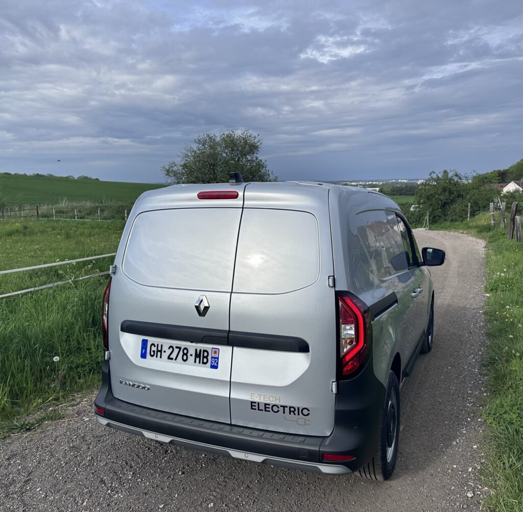 Kangoo van etech ev 15 1 - essai renault kangoo van e-tech : « sésame ouvre-toi »!