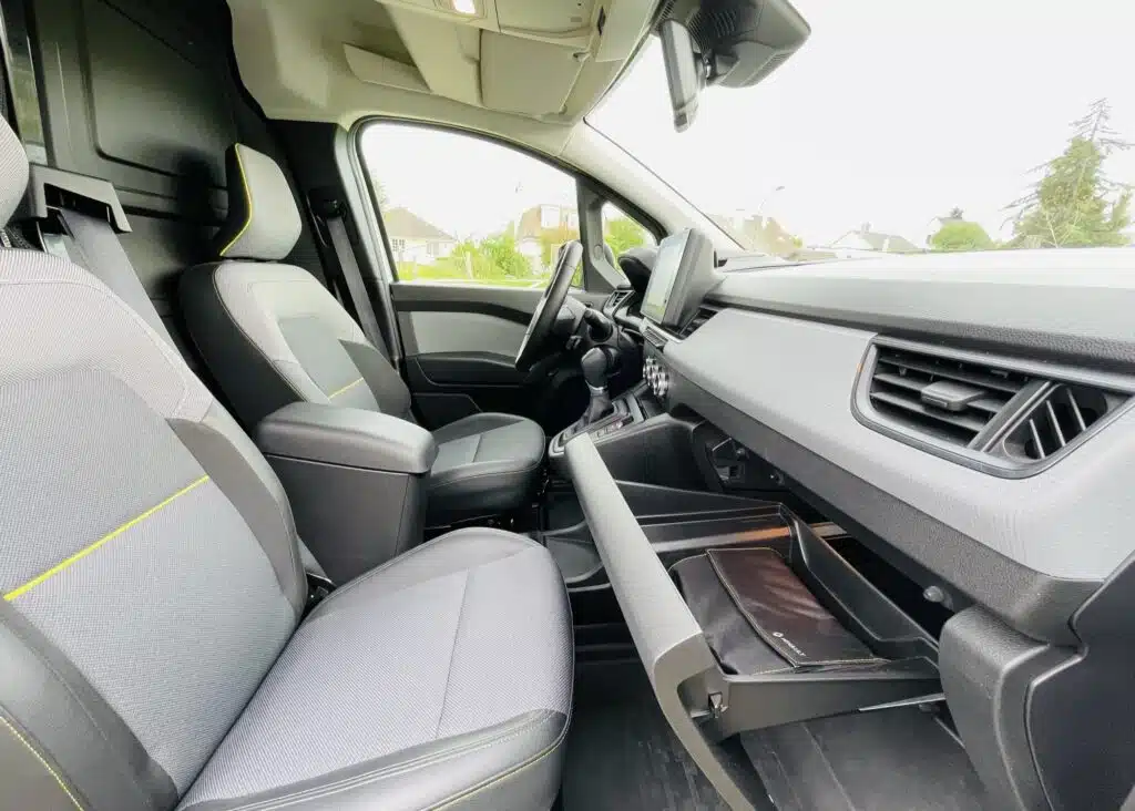 Kangoo van etech ev 7 1 - essai renault kangoo van e-tech : « sésame ouvre-toi »!
