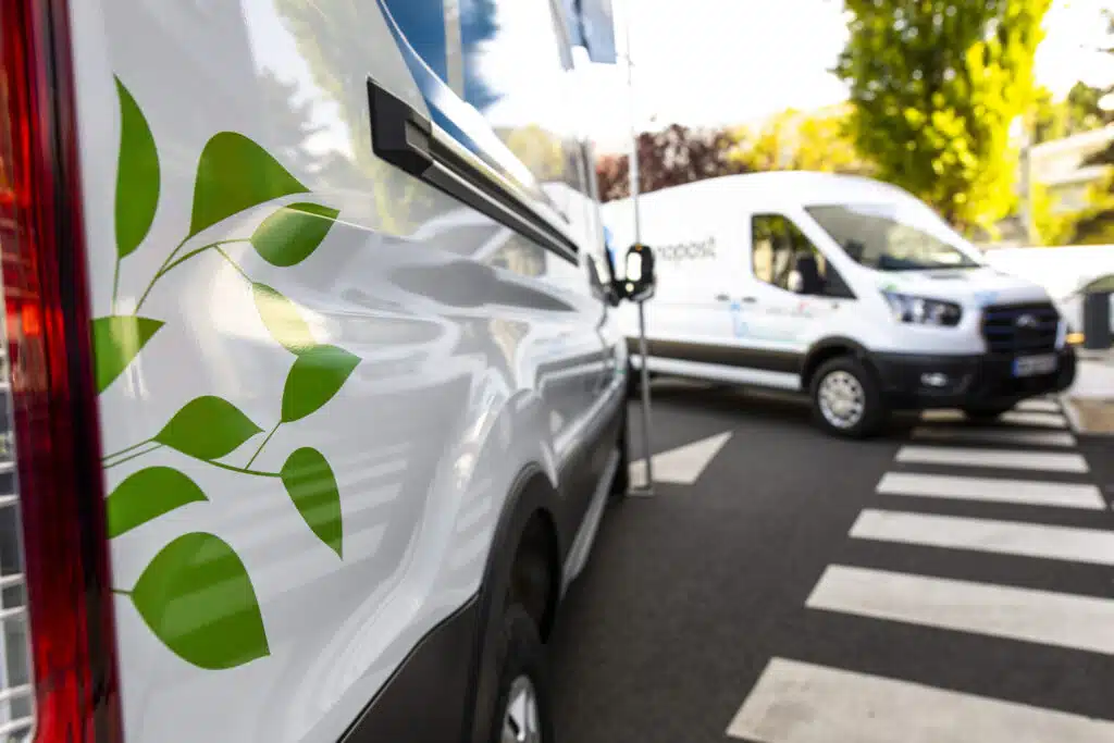 07223019 de 1031. Jpg - ford et arval s'associent pour booster la transition énergétique de chronopost