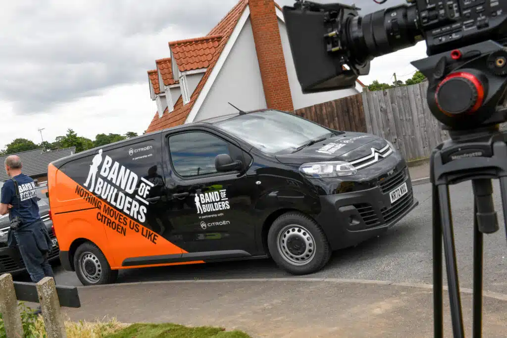 Band of builders partnership2 - citroën uk roule pour l’association "band of builders"