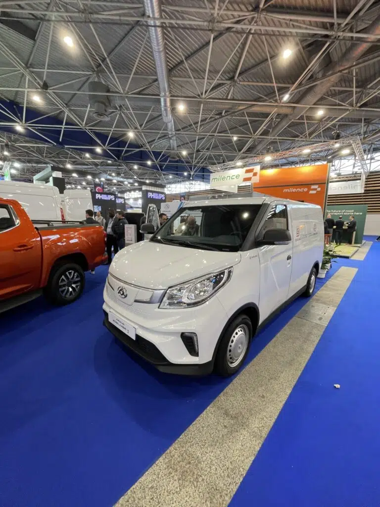 Stand-maxus