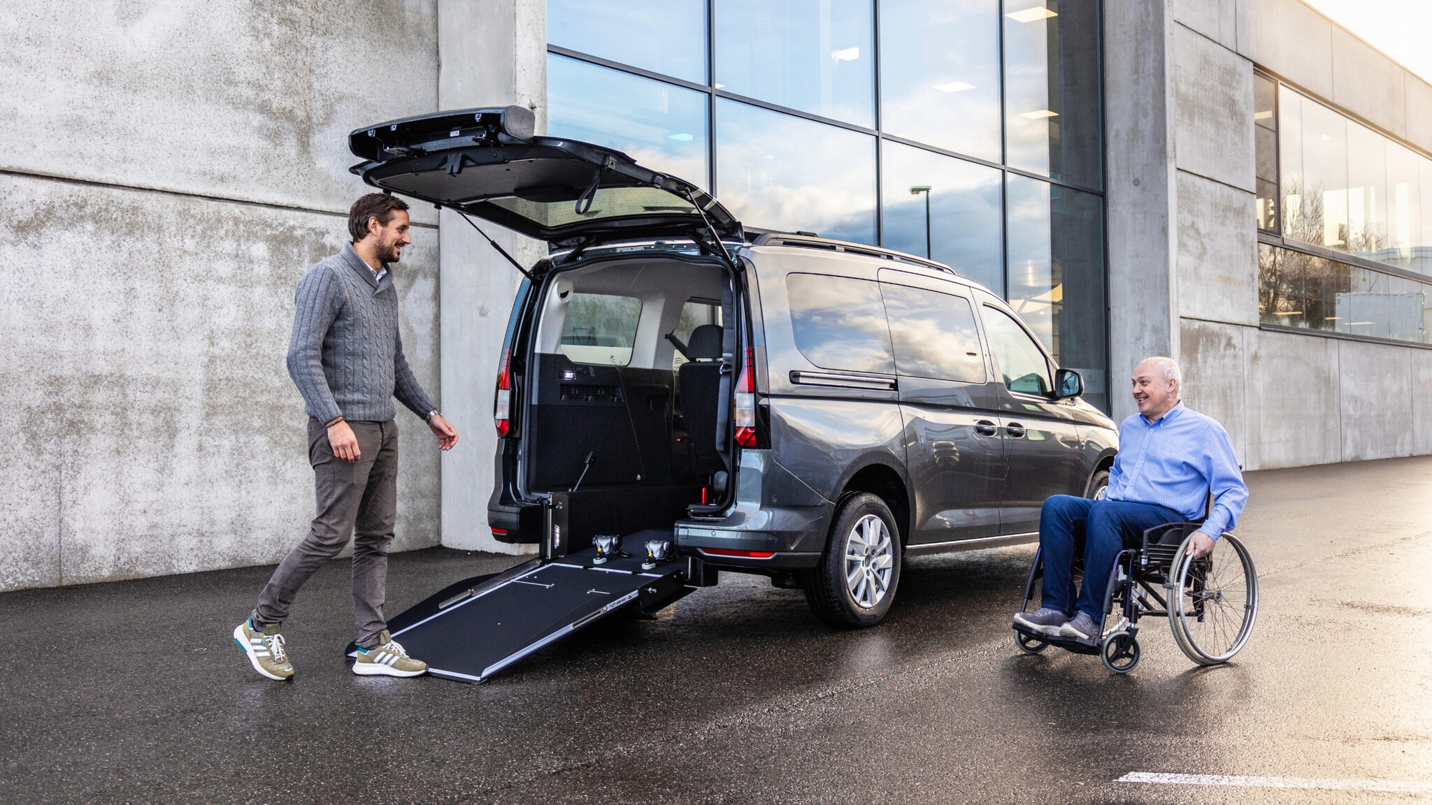 Le volkswagen caddy pense aux personnes à mobilité réduite