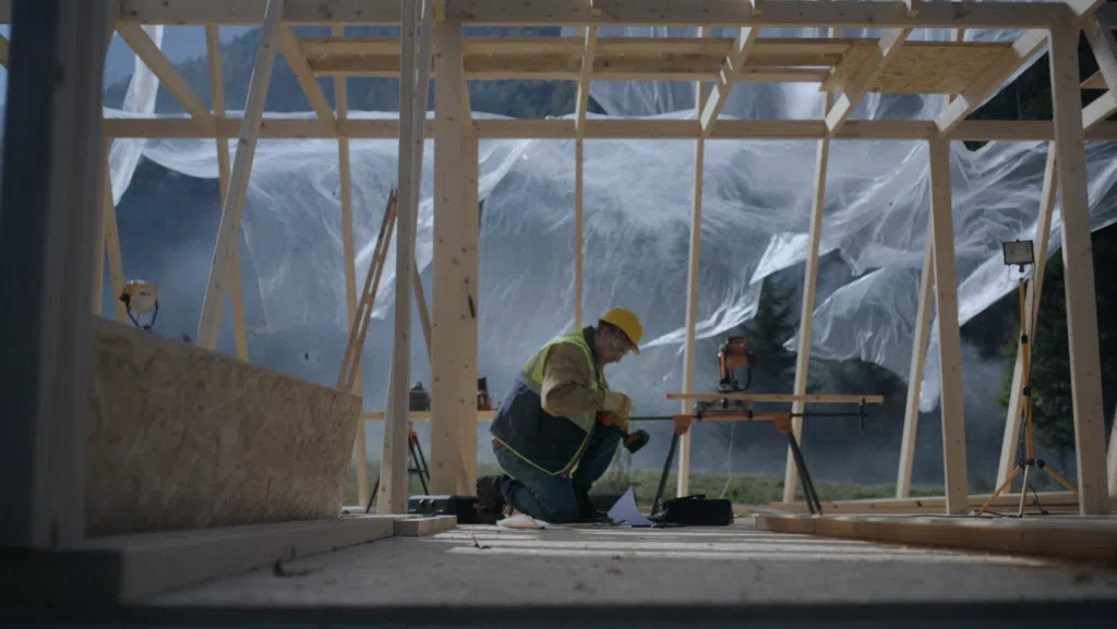 Linnovation nouveau renault master un souffle nouveau sur les utilitaires - le nouveau renault master fait sa pub sous le vent!