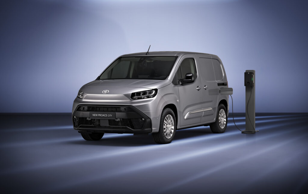 2023 proace city ext 01 - toyota motor europe et toyota professional : ventes record