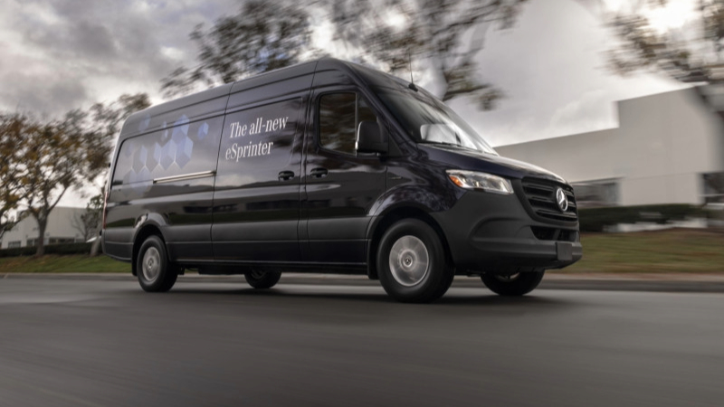 Le nouveau mercedes-benz esprinter prend la route