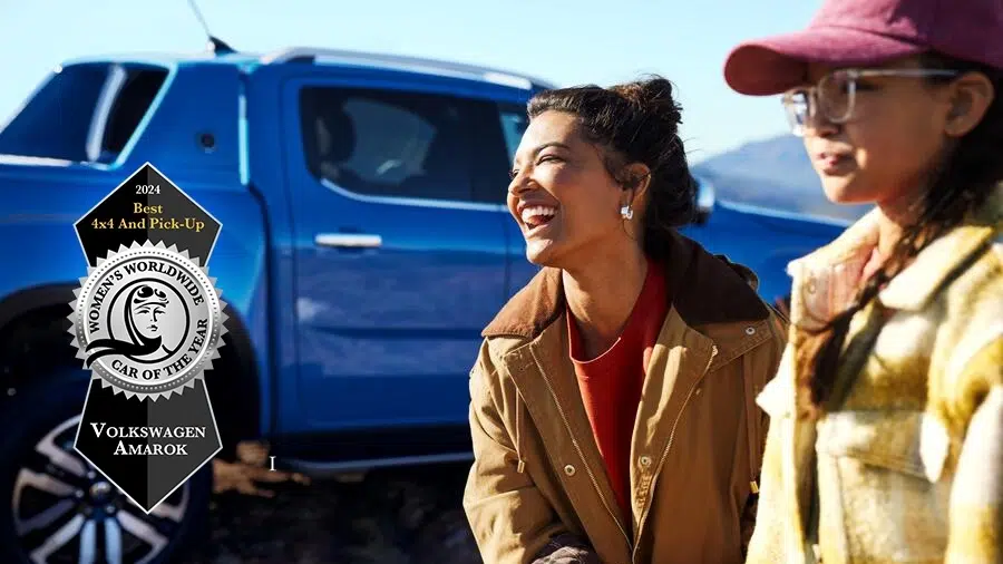 Plebiscite par les femmes lamarok a ete distingue par le jury a womens worldwide car of the year a - nouveau volkswagen amarok primé 4x4 et pick-up de l'année
