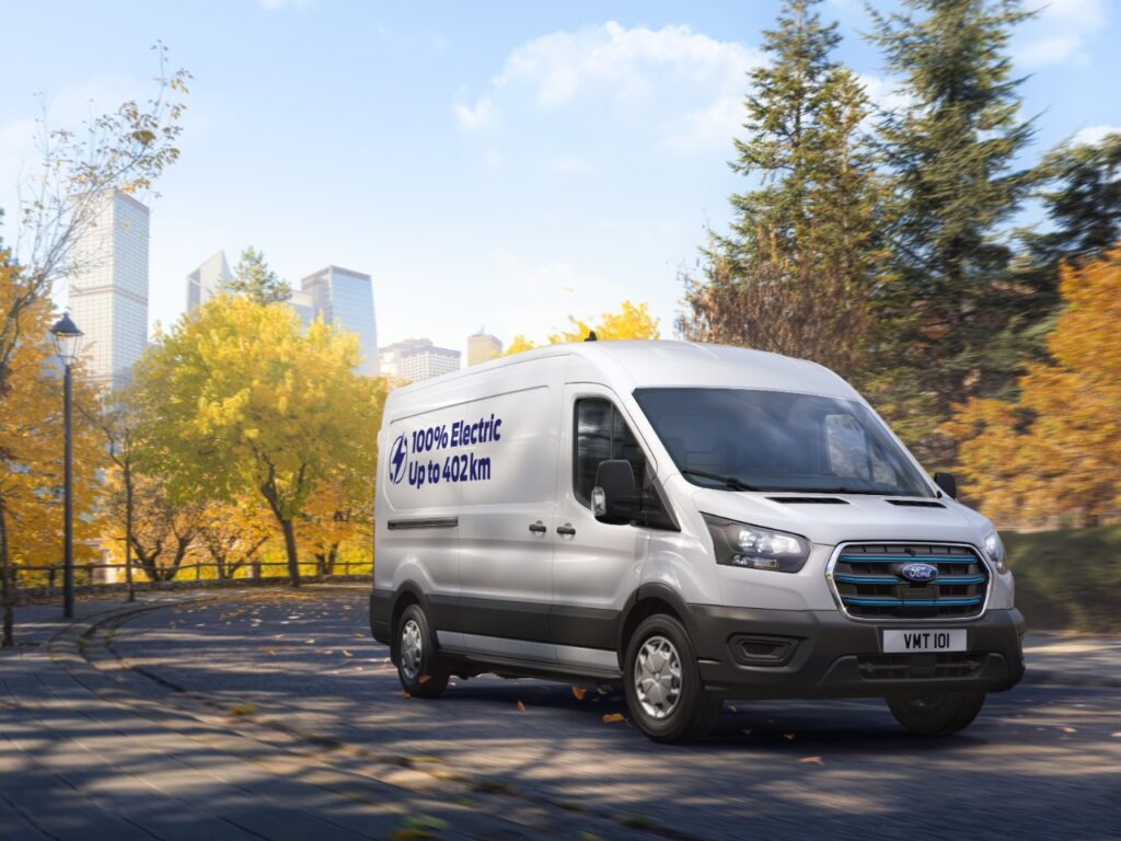 2024ford e transit extendedrange 1 - ford pro lance une version à autonomie étendue du e-transit