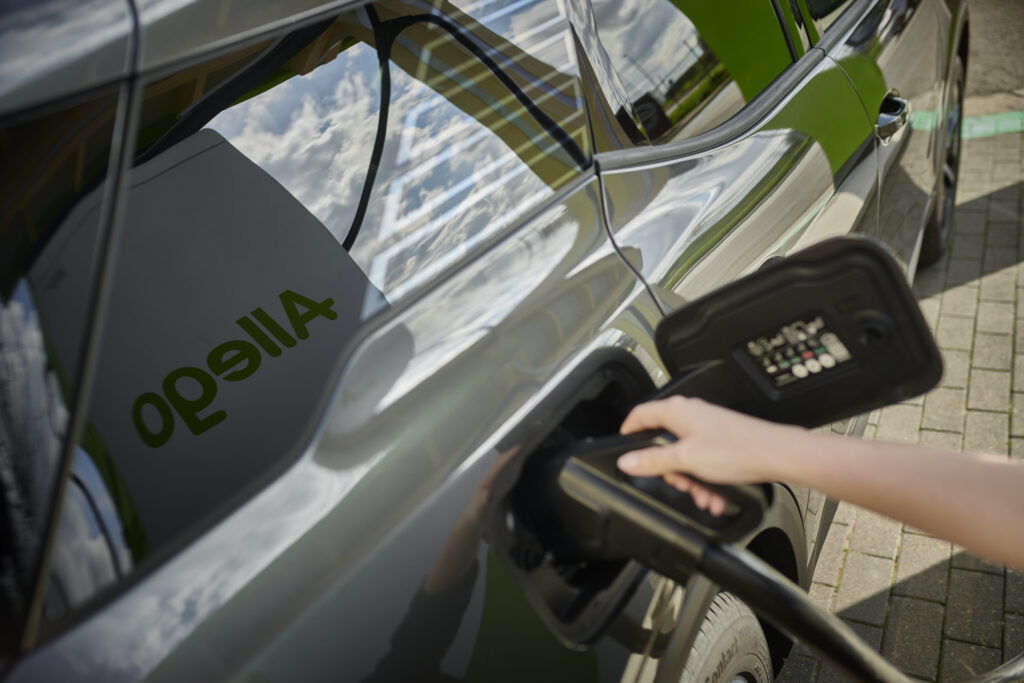 2024 ford allego 309 - recharge ultra-rapide: un partenariat entre ford et allego
