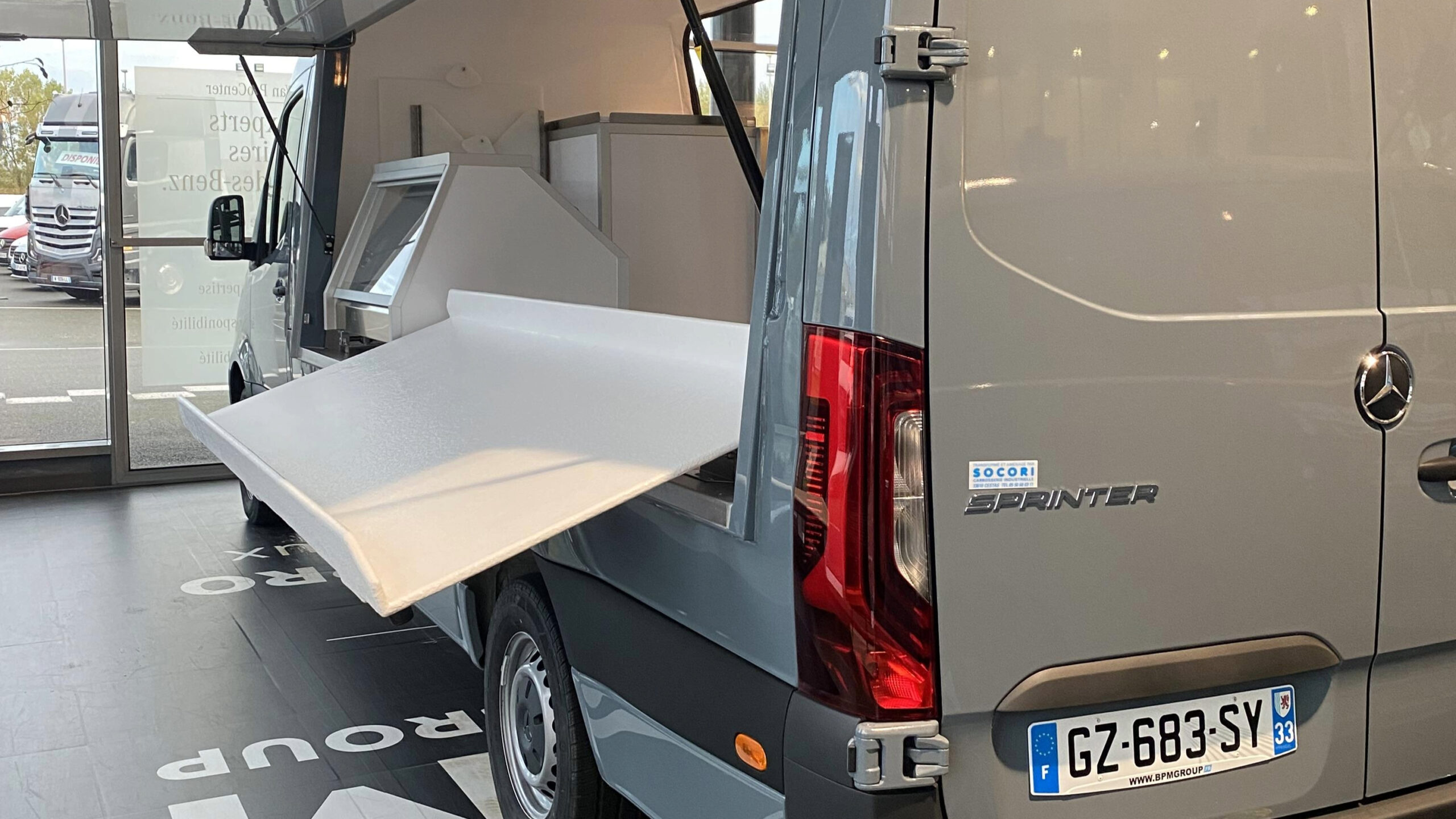 Le mercedes sprinter en mode « mareyeur »