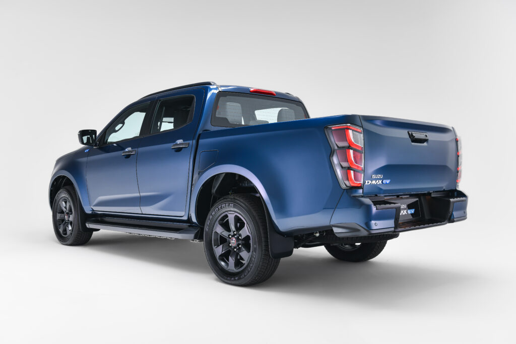Original 3898 the new isuzu d max ev 4 - nouveau isuzu d-max ev : un modèle électrisant