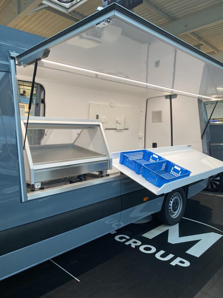 Img 6742 - le mercedes sprinter en mode « mareyeur »