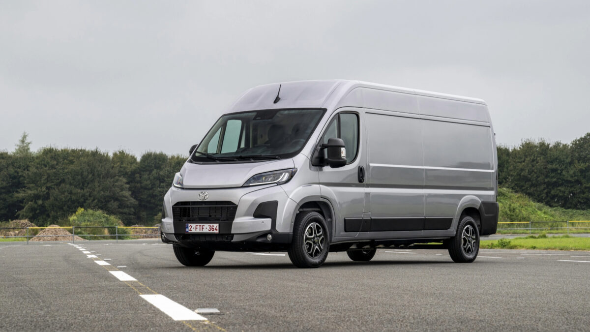 Toyota-proace-max-trophees