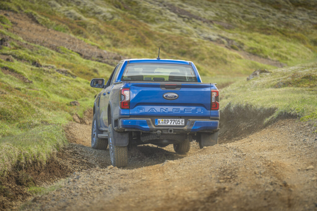 Ranger xlt phev 012 - les promesses du nouveau ford ranger phev