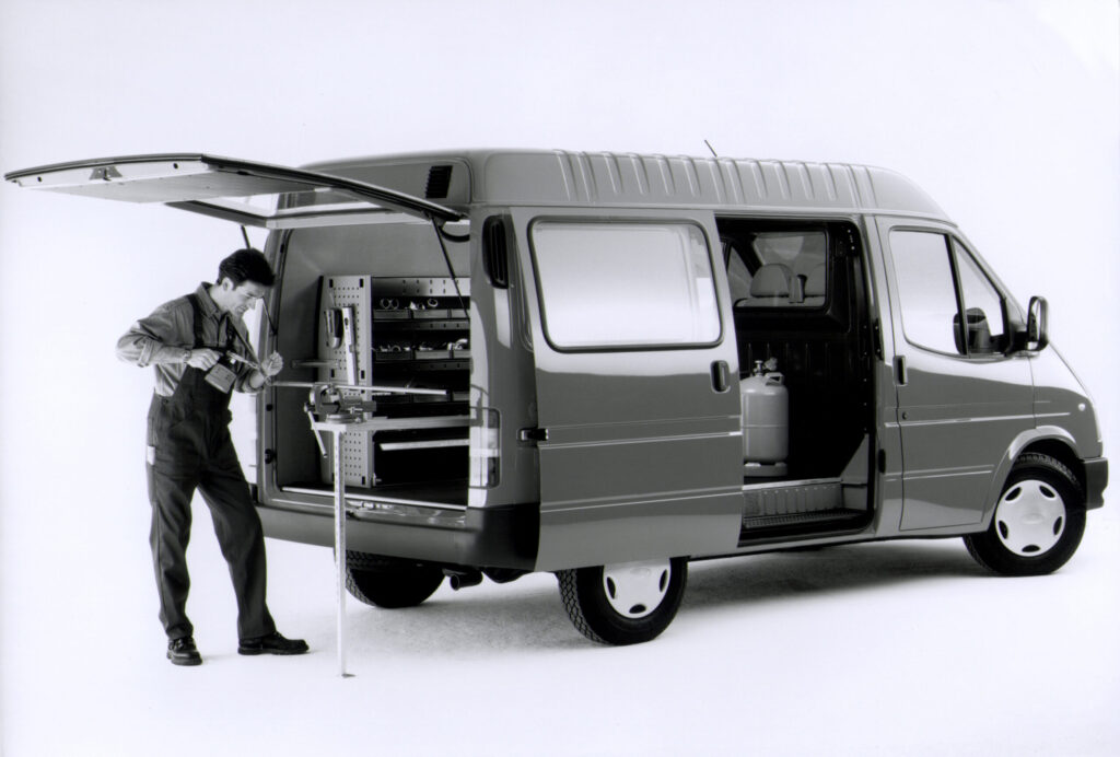 Transitcelebrations 092 - 60 ans : un anniversaire marquant pour le ford transit 