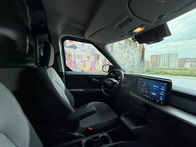 Img 0685 - essai nouveau ford e-transit courier : pour faciliter la rentrée des pros