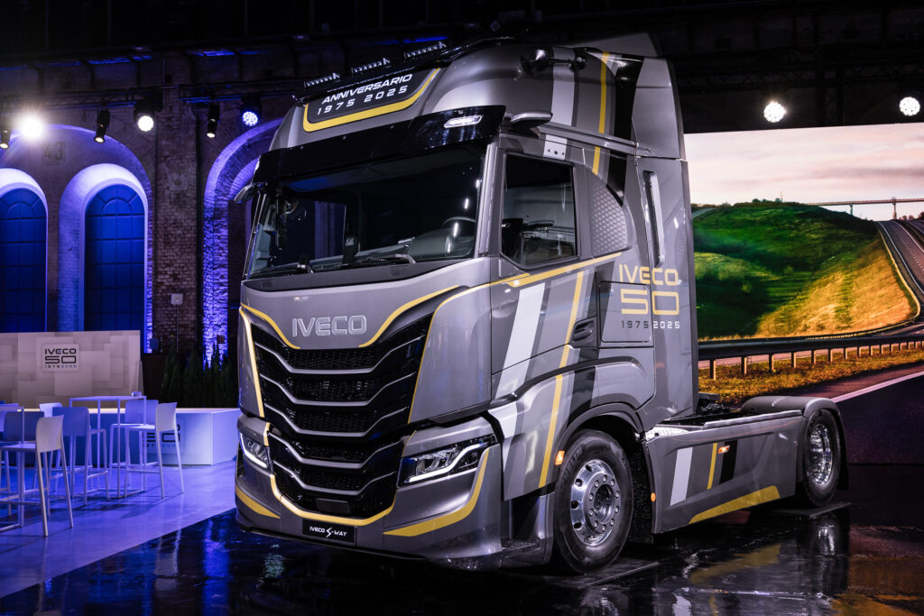 Iveco s way edition limitee 01 - daily :  une édition limitée pour les 50 ans d’iveco
