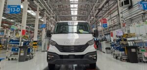 2025 communique de presse iveco valladolid award photo - iveco de valladolid remporte le prix “automotive lean productive award” pour sa sécurité intelligente!