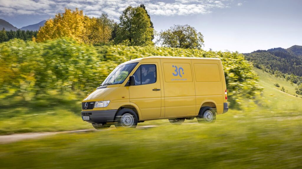 Presentation mercedes sprinter 1 - en conjuguant au futur ses succès du passé, mercedes vans annonce un nouveau sprinter plus abouti que jamais