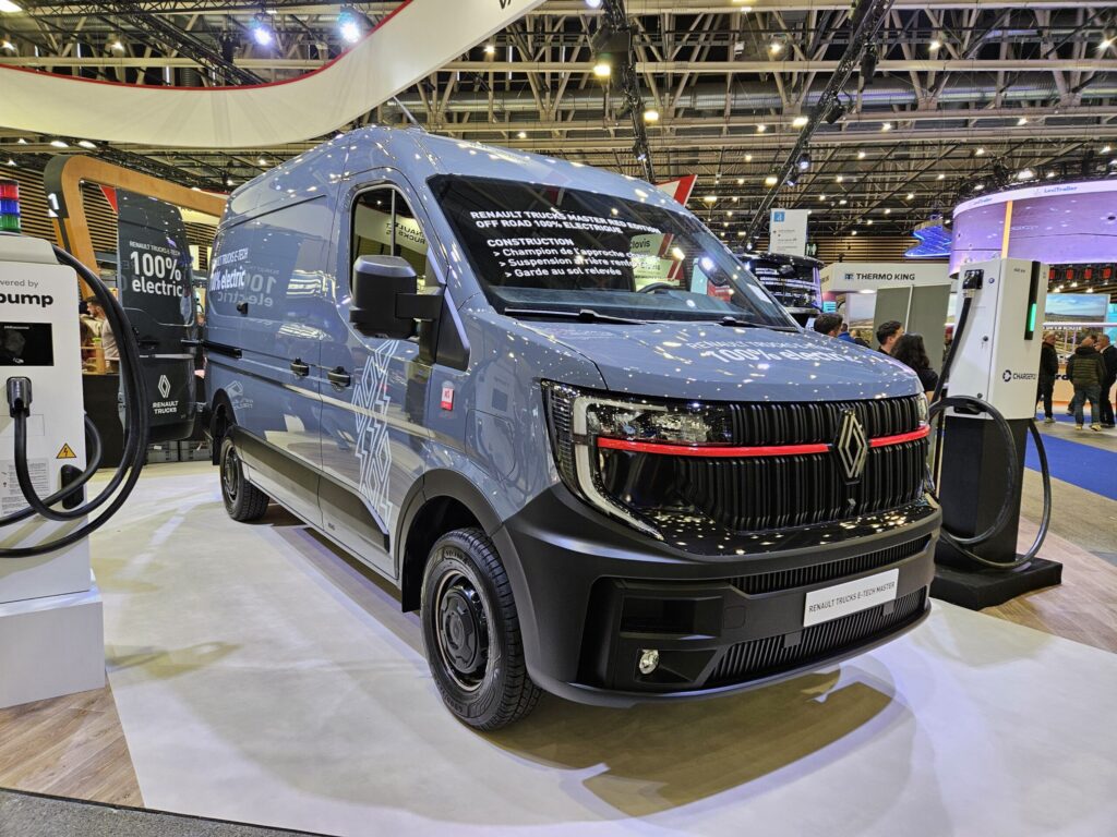 20251119 150122 - salon solutrans 2025 : renault trucks fait la part belle à l’utilitaire