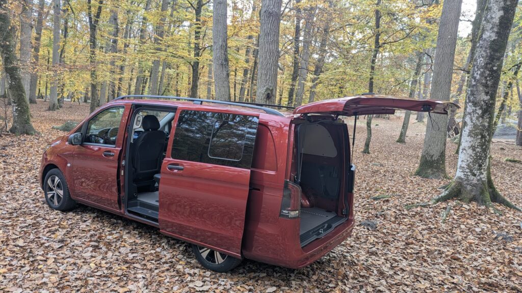 Essai mercedes benz vito mixto c julien georges marcos 5 - mercedes-benz vito mixto 119 cdi select : l’utilitaire haut de gamme aux multiples facettes