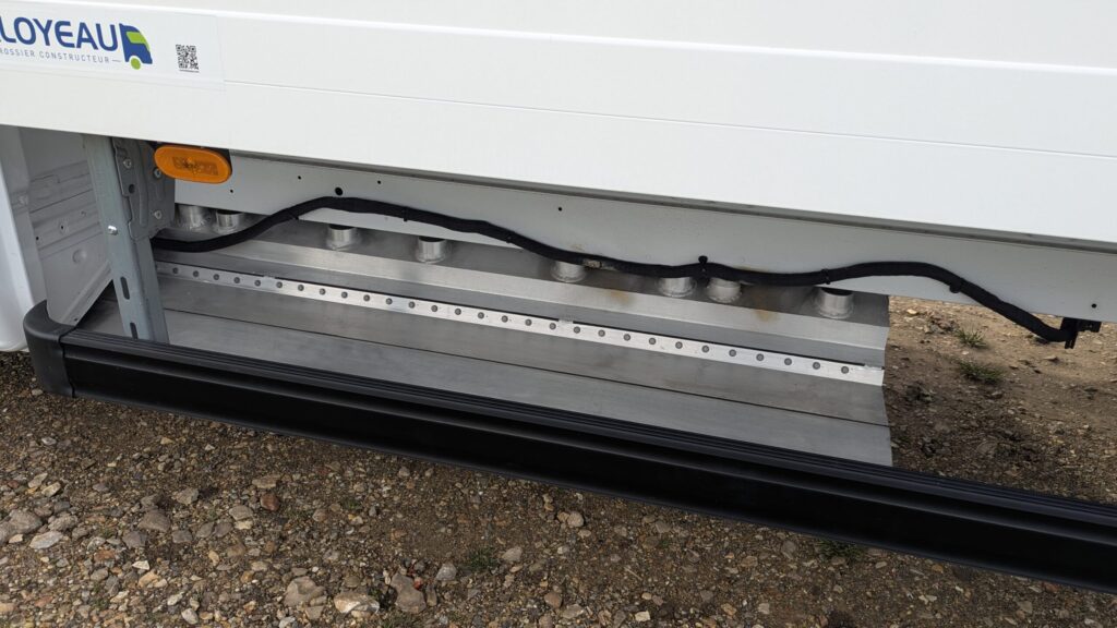 Pxl 20251112 115202314 - essai mercedes esprinter châssis : un anniversaire sous le signe du renouveau électrique