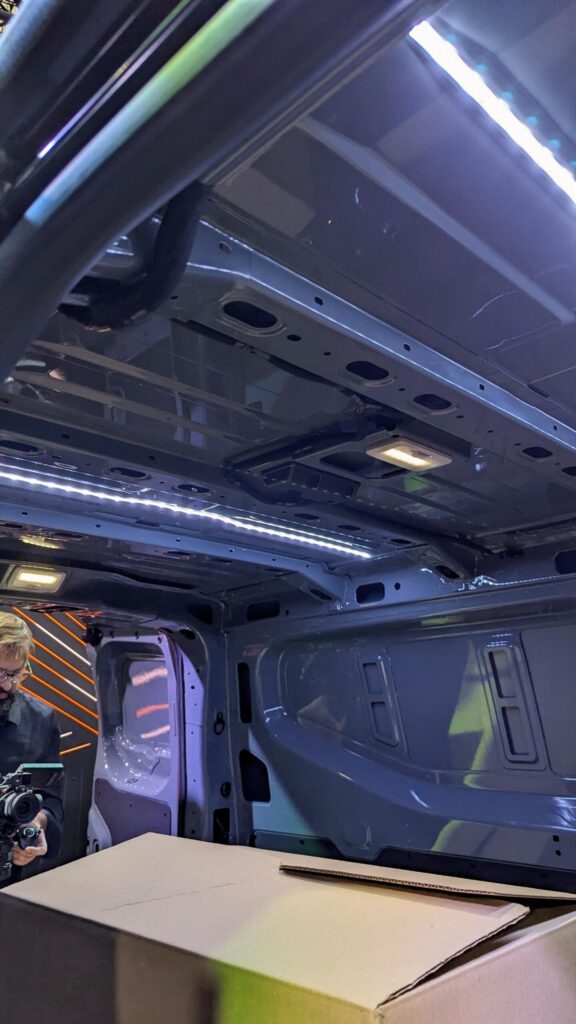 Renault trafic e tech solutrans 2025 9 - salon solutrans 2025 : nous sommes montés à bord du nouveau renault trafic van e-tech electric