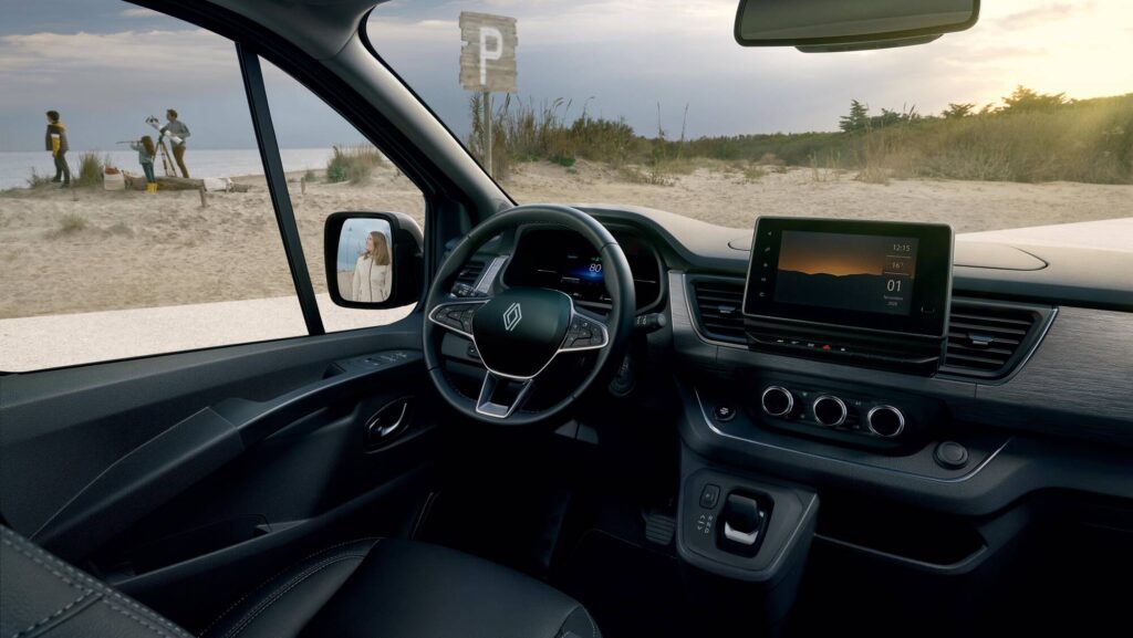 Renault trafic escapade - le rendez-vous à bordeaux : le nouveau renault trafic escapade y a fait sa rentrée!