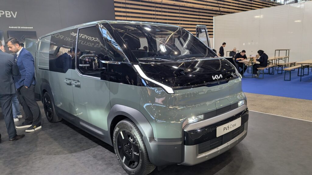 Stand kia 1 - solutrans 2025 : myutilitaire vous fait visiter le salon