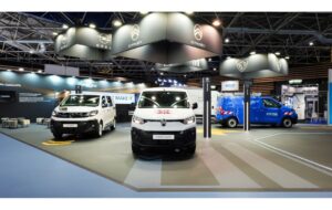 F1eb7b483cd74983a5c347b96dc85f4dd02490c0 - stellantis pro one : un engagement fort vers la mobilité durable au salon solutrans 2025
